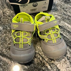 Oshkosh sandals washable